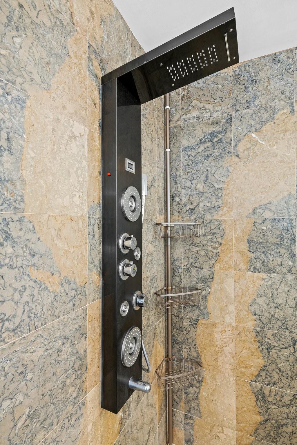 Ridge Pointe - Residential