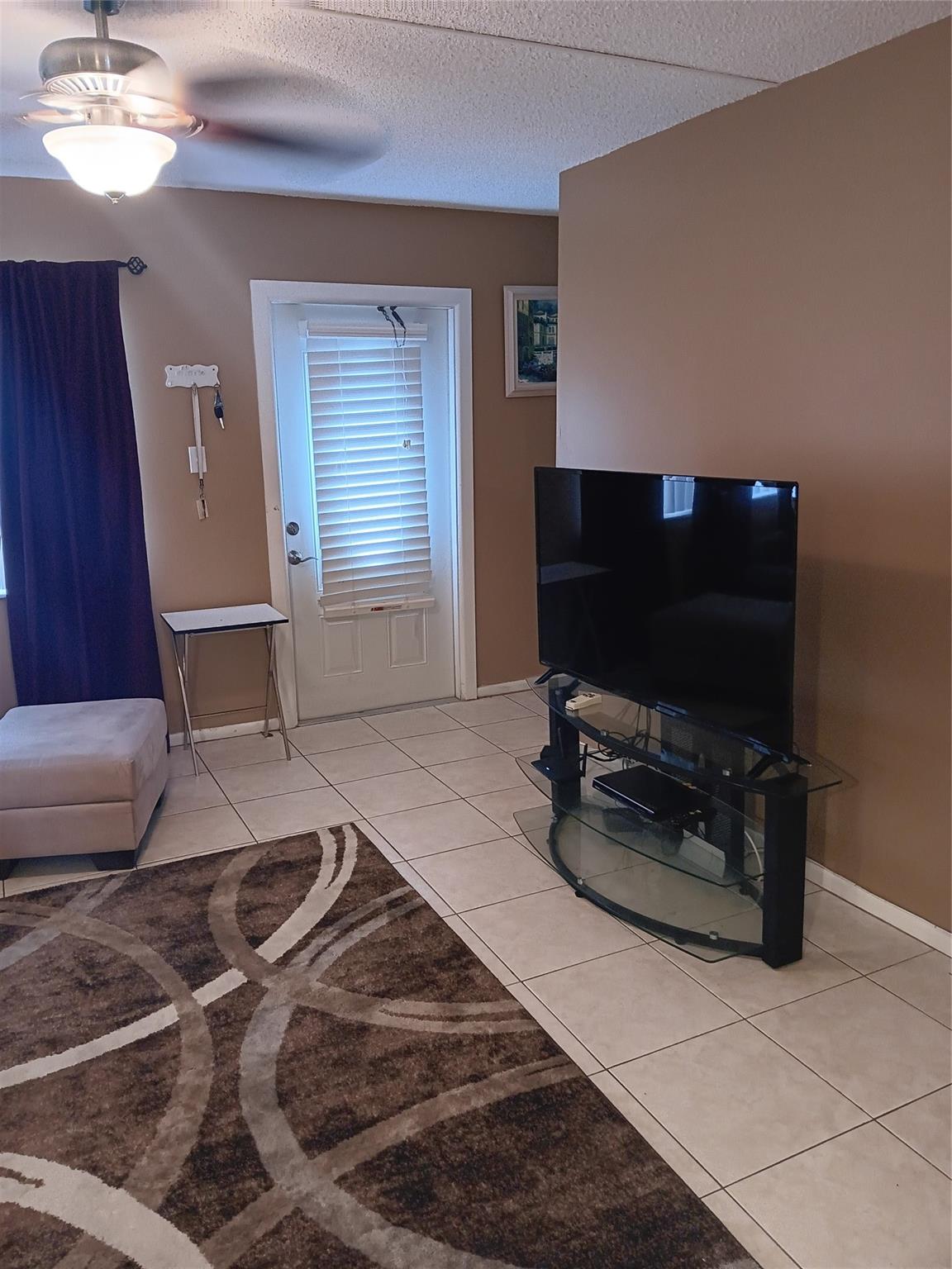 551 NW 80th Ter 105