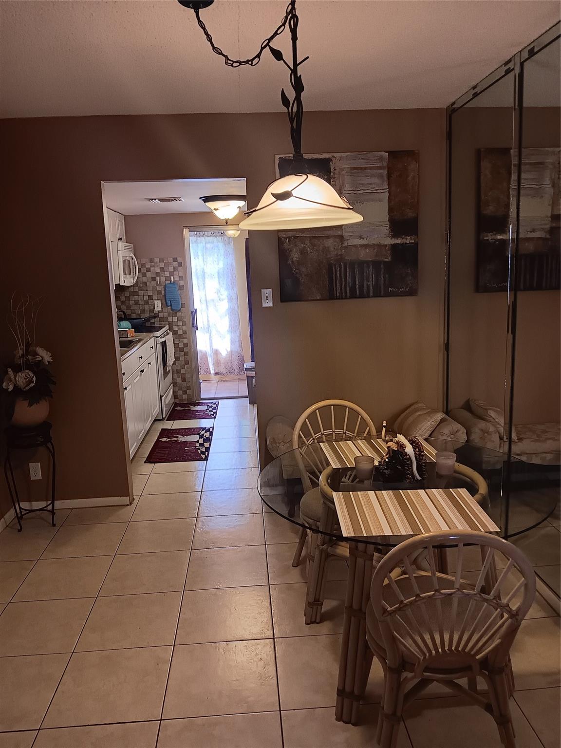 551 NW 80th Ter 105