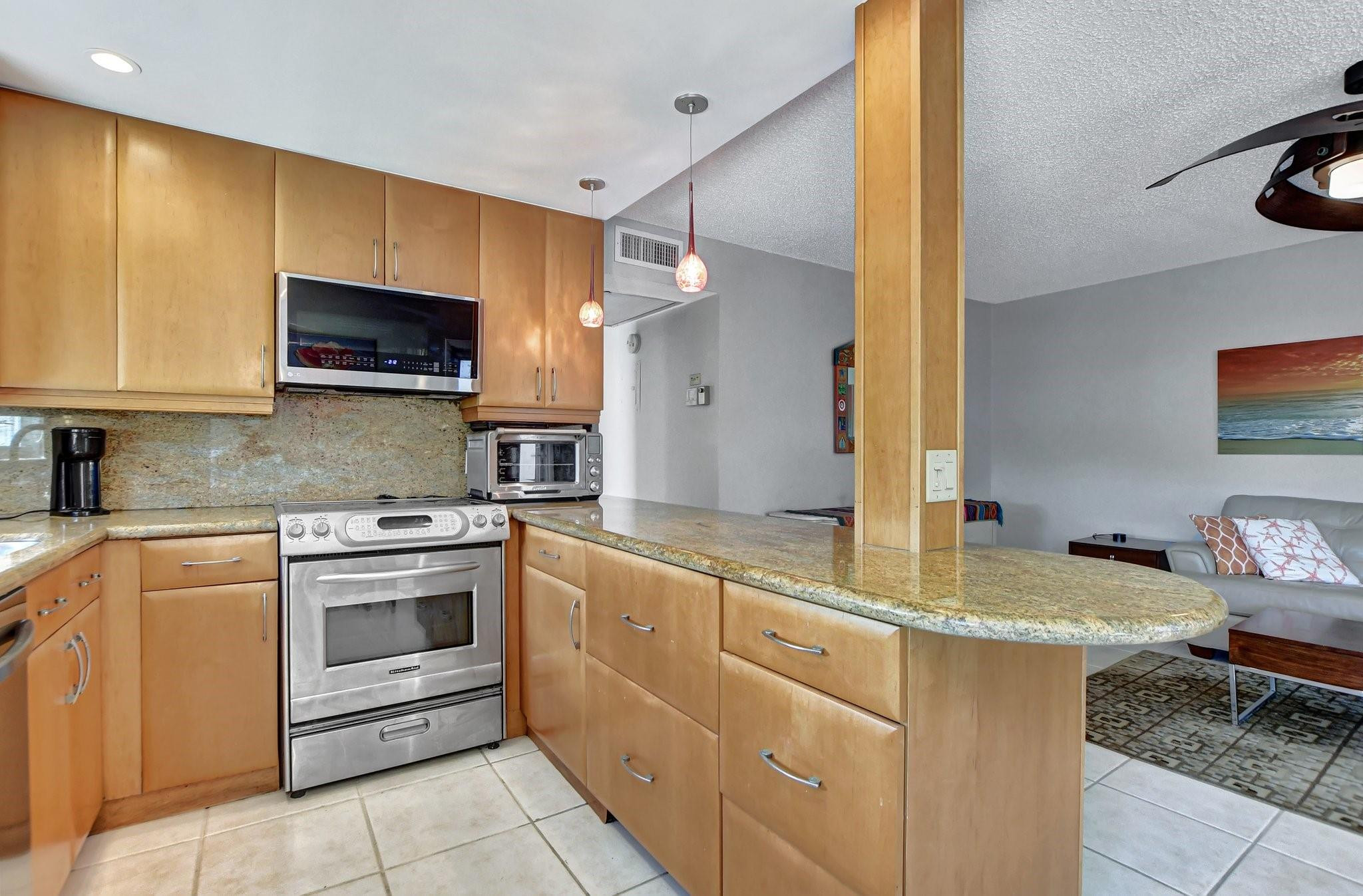 ASHBY C CONDO - Residential