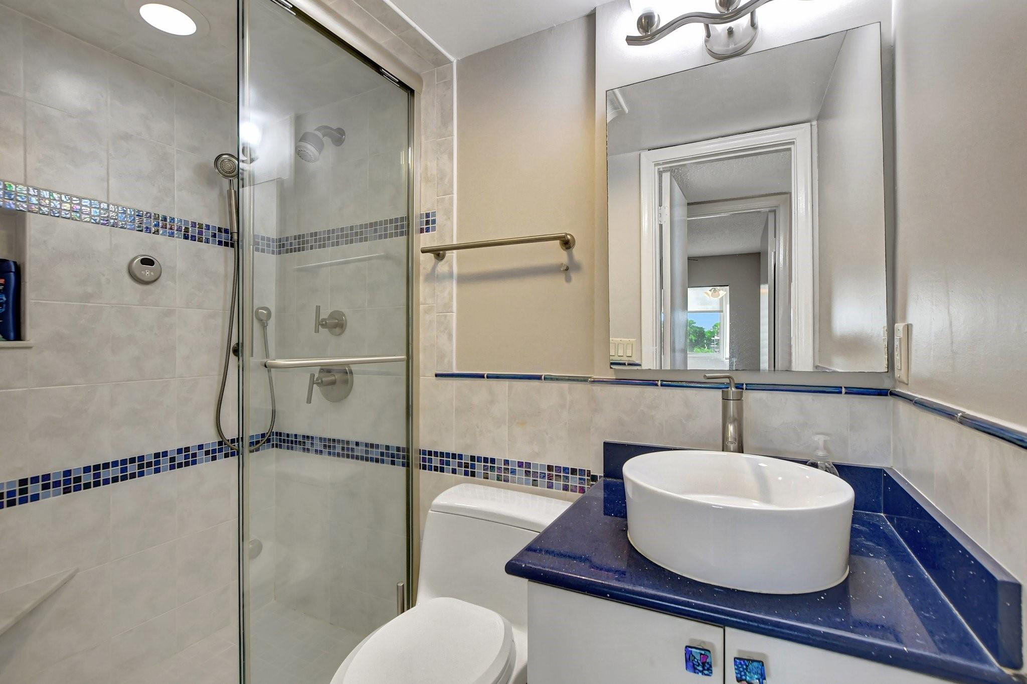 ASHBY C CONDO - Residential