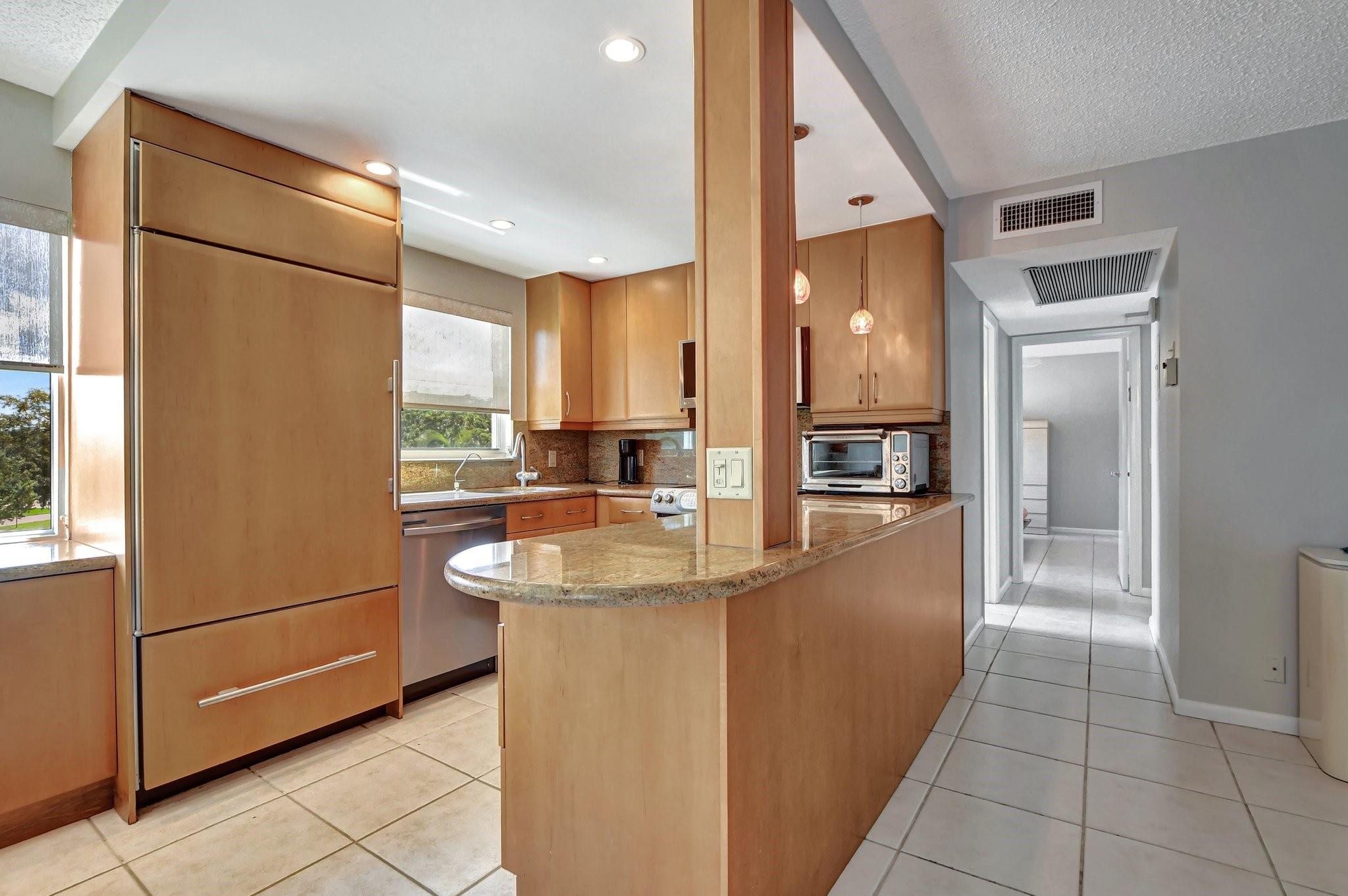 ASHBY C CONDO - Residential