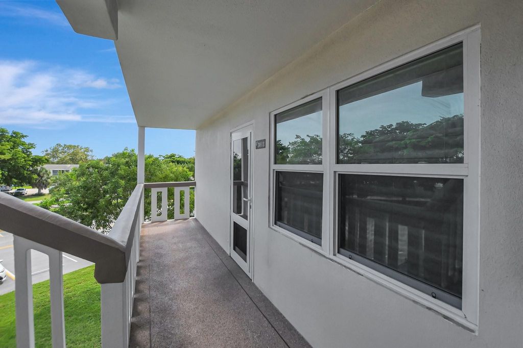 Photo of 3018 Ashby C, Deerfield Beach, FL 33442 (MLS # B26030521)