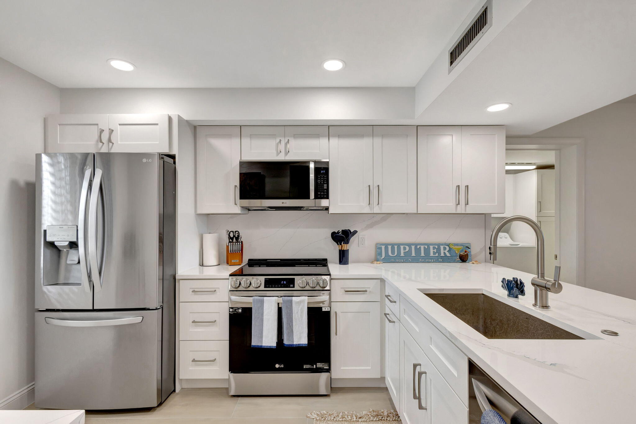 501 S Seas Drive 202