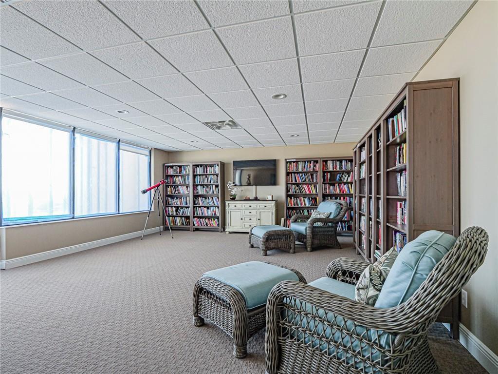 SEAQUAY CONDOMINIUM - Residential