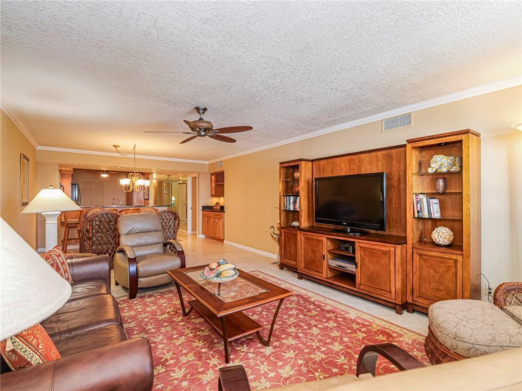 SEAQUAY CONDOMINIUM - Residential