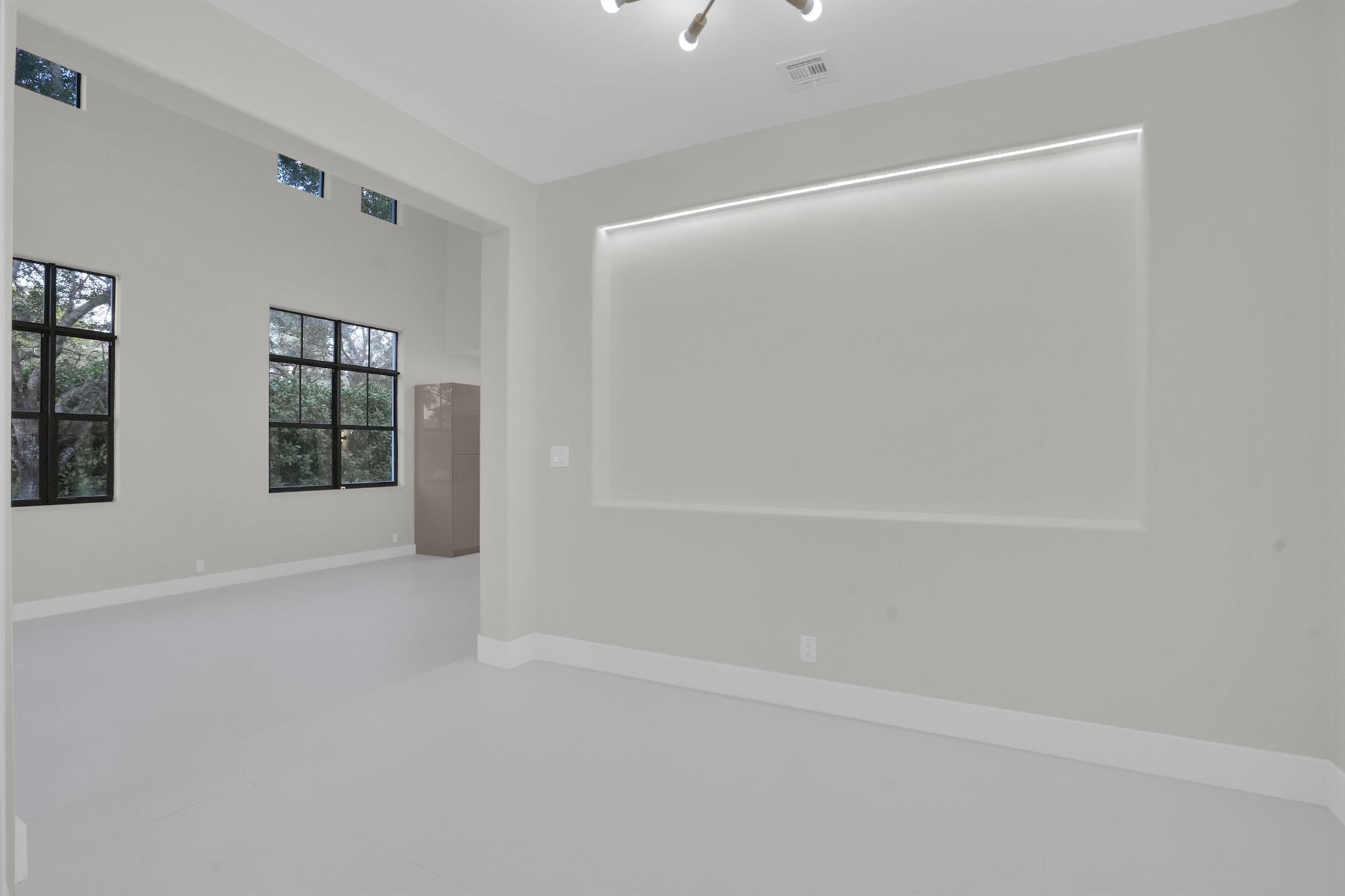7582 NW 127th Manor
