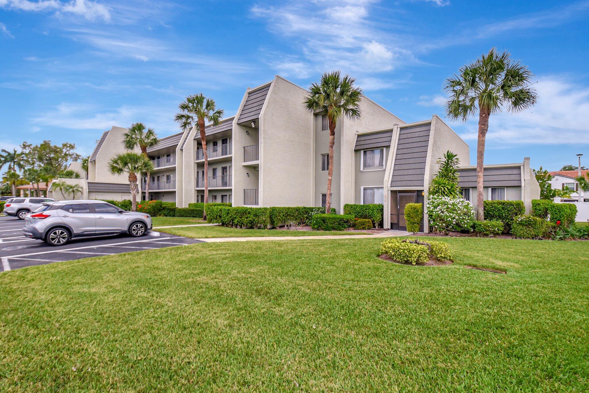 FOUNTAINS OF PALM BEACH CONDO 7 - Residential