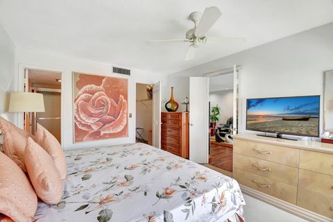 Tiny photo for 4070 Tivoli Ct #307, Lake Worth, FL 33467 (MLS # R11166860)