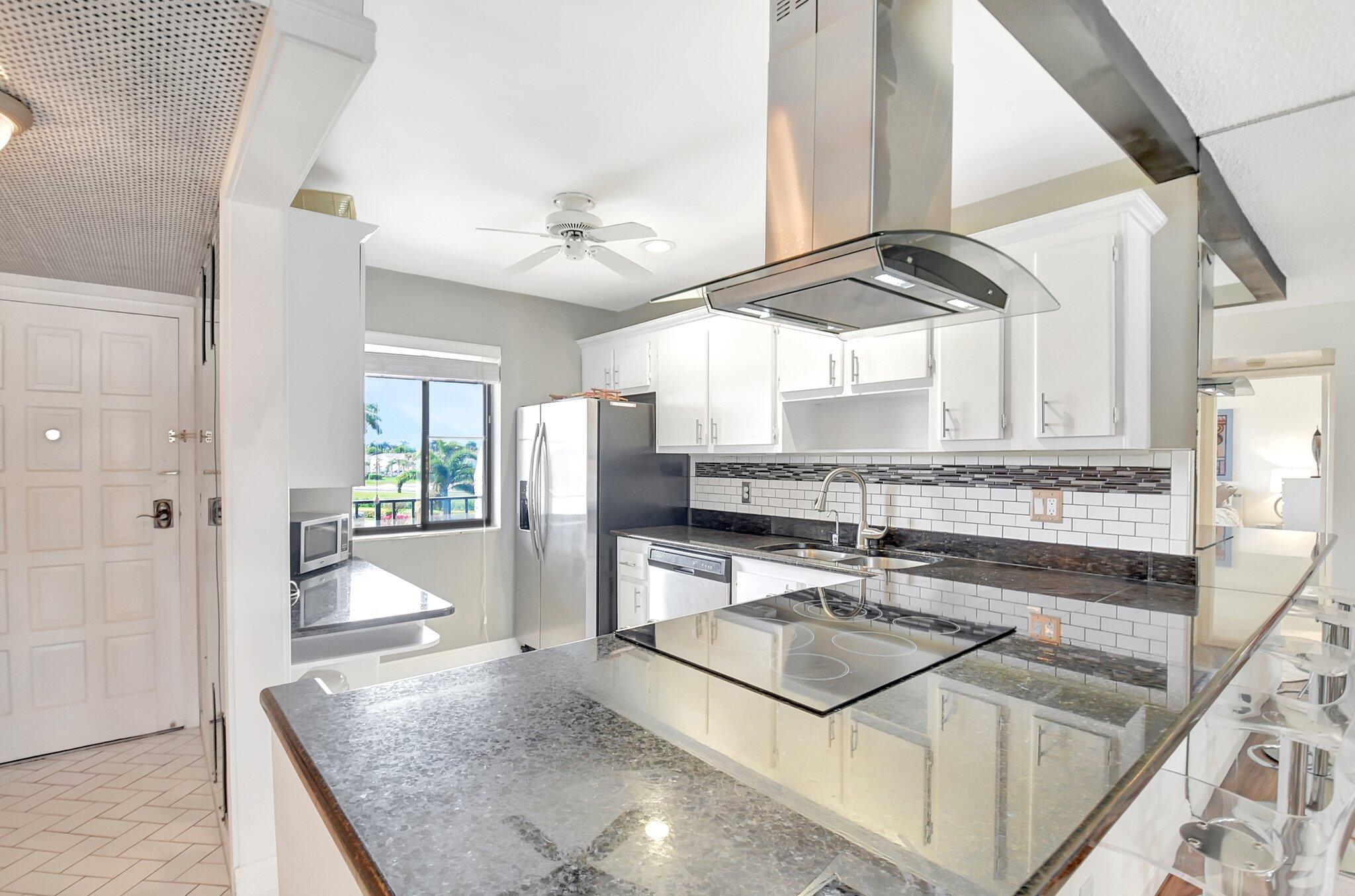 FOUNTAINS OF PALM BEACH CONDO 7 - Residential