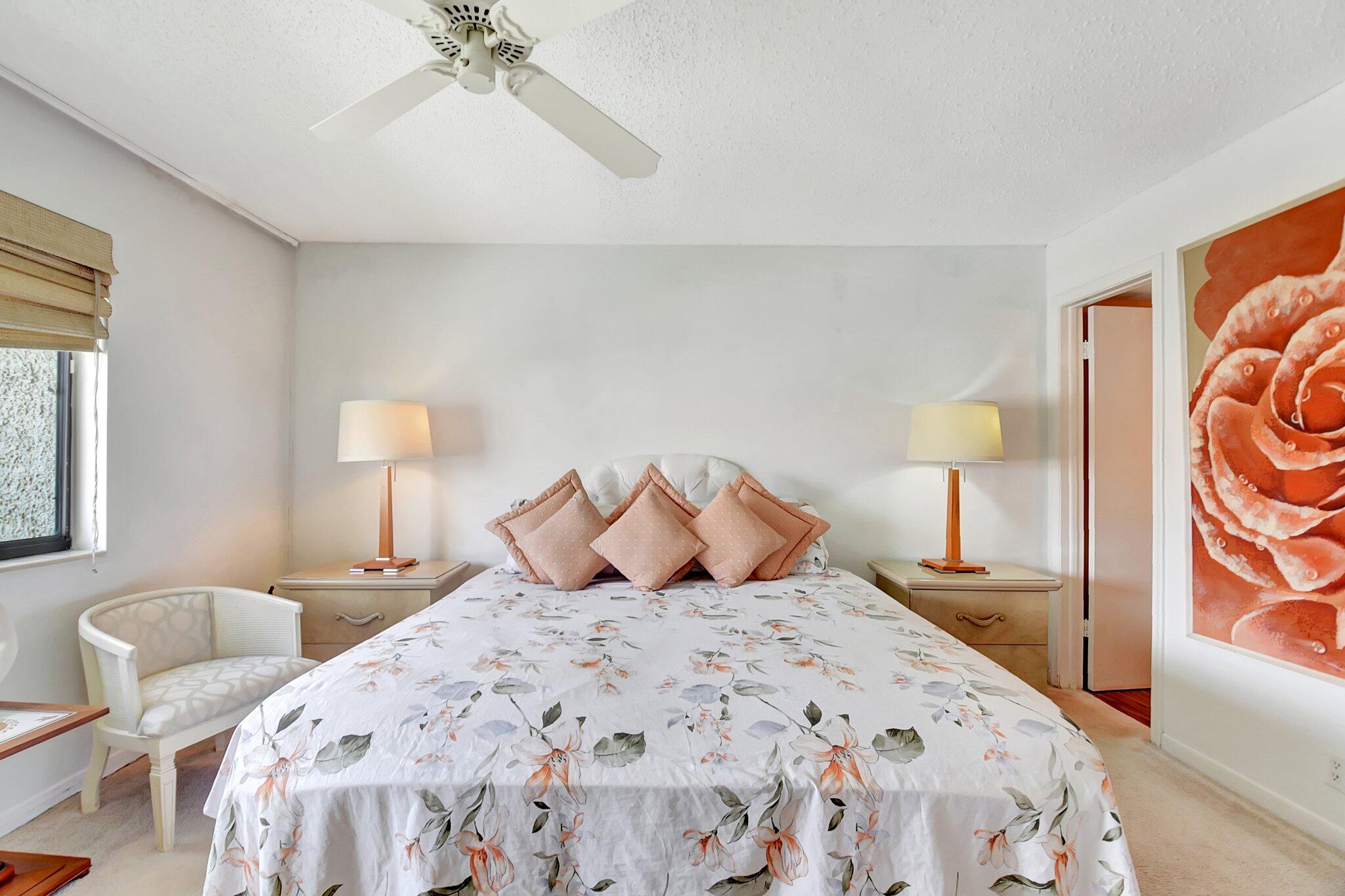 FOUNTAINS OF PALM BEACH CONDO 7 - Residential