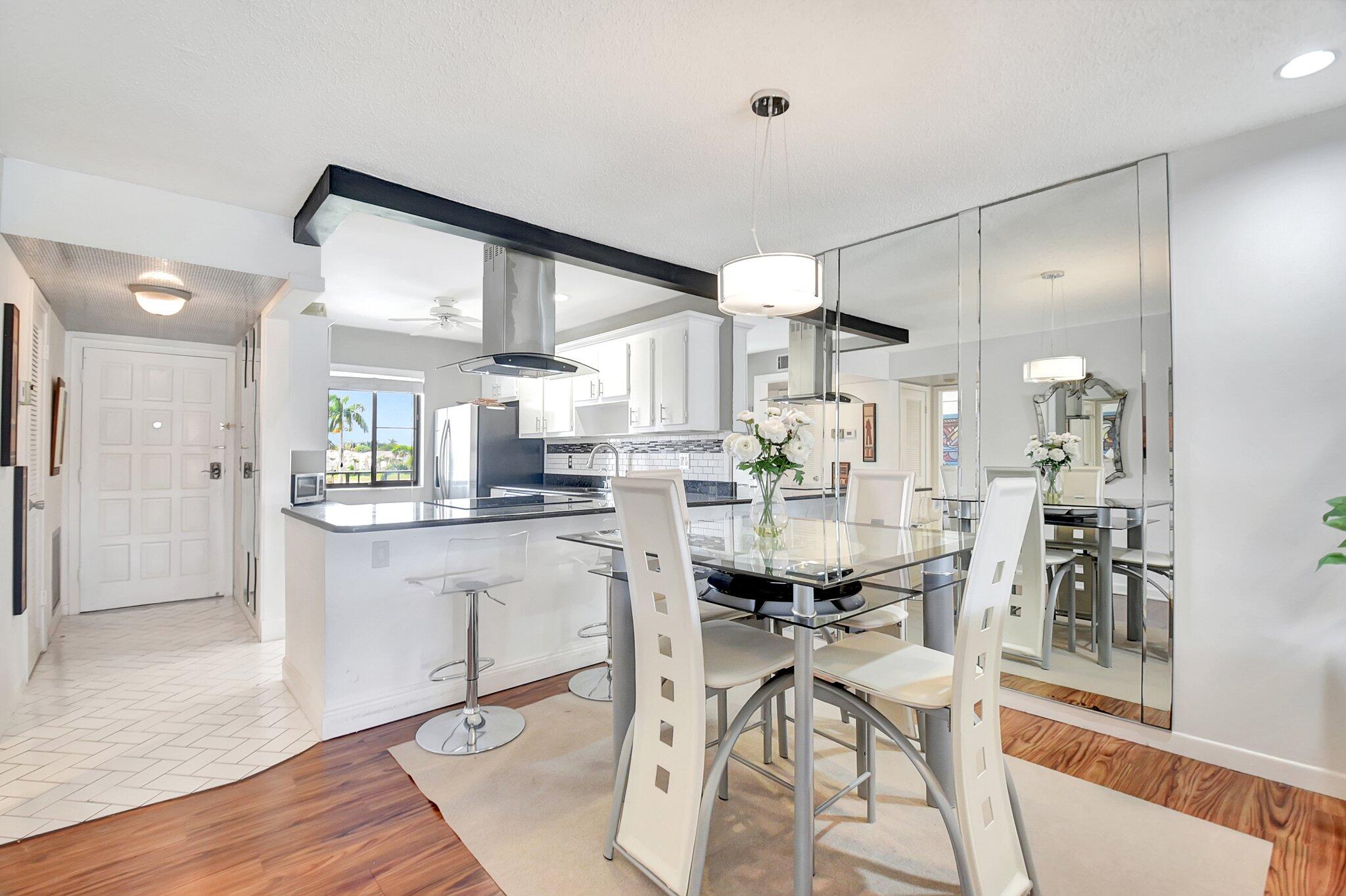 FOUNTAINS OF PALM BEACH CONDO 7 - Residential