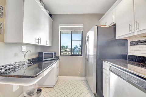 Tiny photo for 4070 Tivoli Ct #307, Lake Worth, FL 33467 (MLS # R11166860)