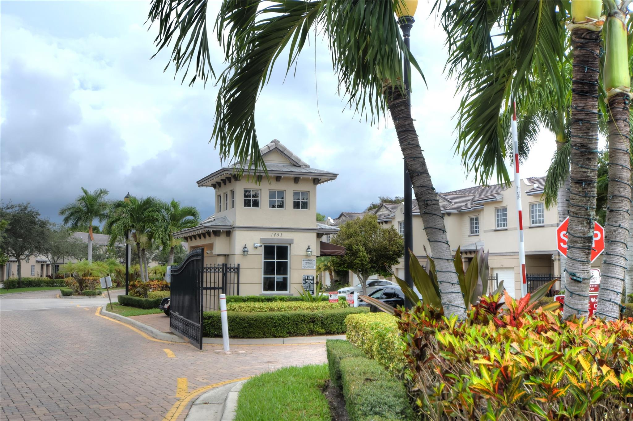 MARSH HARBOUR - Residential