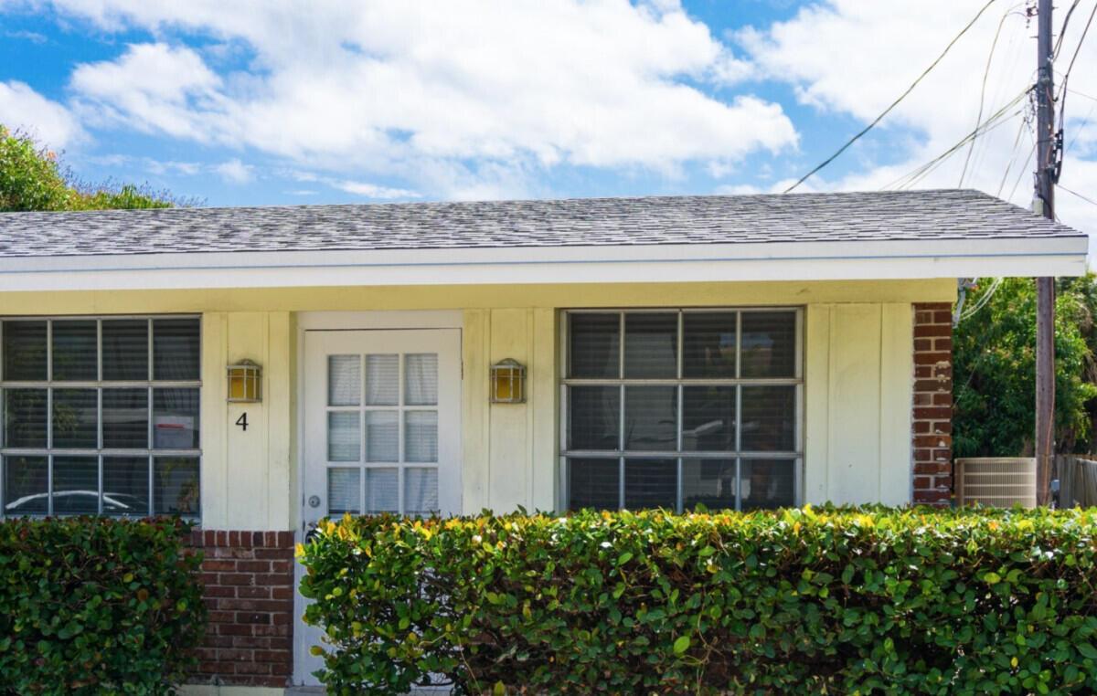 Brand New Everything! Oversize 1/1, Central AC - IMPACT WINDOWS AND DOORS - East Federal Location with walk in closets and open kitchen floorplan. 1431 S Federal Hwy Lake Worth Beach is located within minutes of beaches, charming downtown Lake Worth and less than a half mile to the Ocean Avenue bridge which links Lake Worth to Exclusive Palm Beach Island.This unit is large and spacious, with central ac and ceramic floor. The unit has a full brand new Granite Kitchen with stainless steel appliances and pantry, large porcelain bathroom with modern contemporary finishes. Plenty of closet space and shelving for those with a lot of clothes! Professional maintenance is a click away - and come home to a nice, quiet residence with great neighbors in a friendly environment. Apply today!