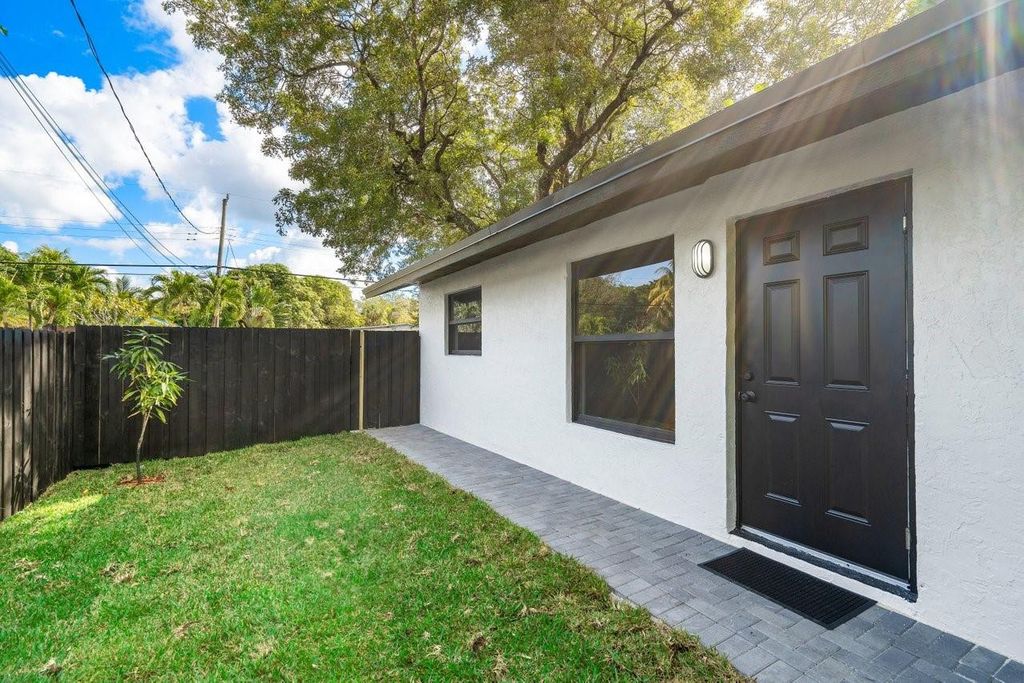 Photo of 1211 NE 2nd Avenue #1, Fort Lauderdale, FL 33304 (MLS # F10549467)