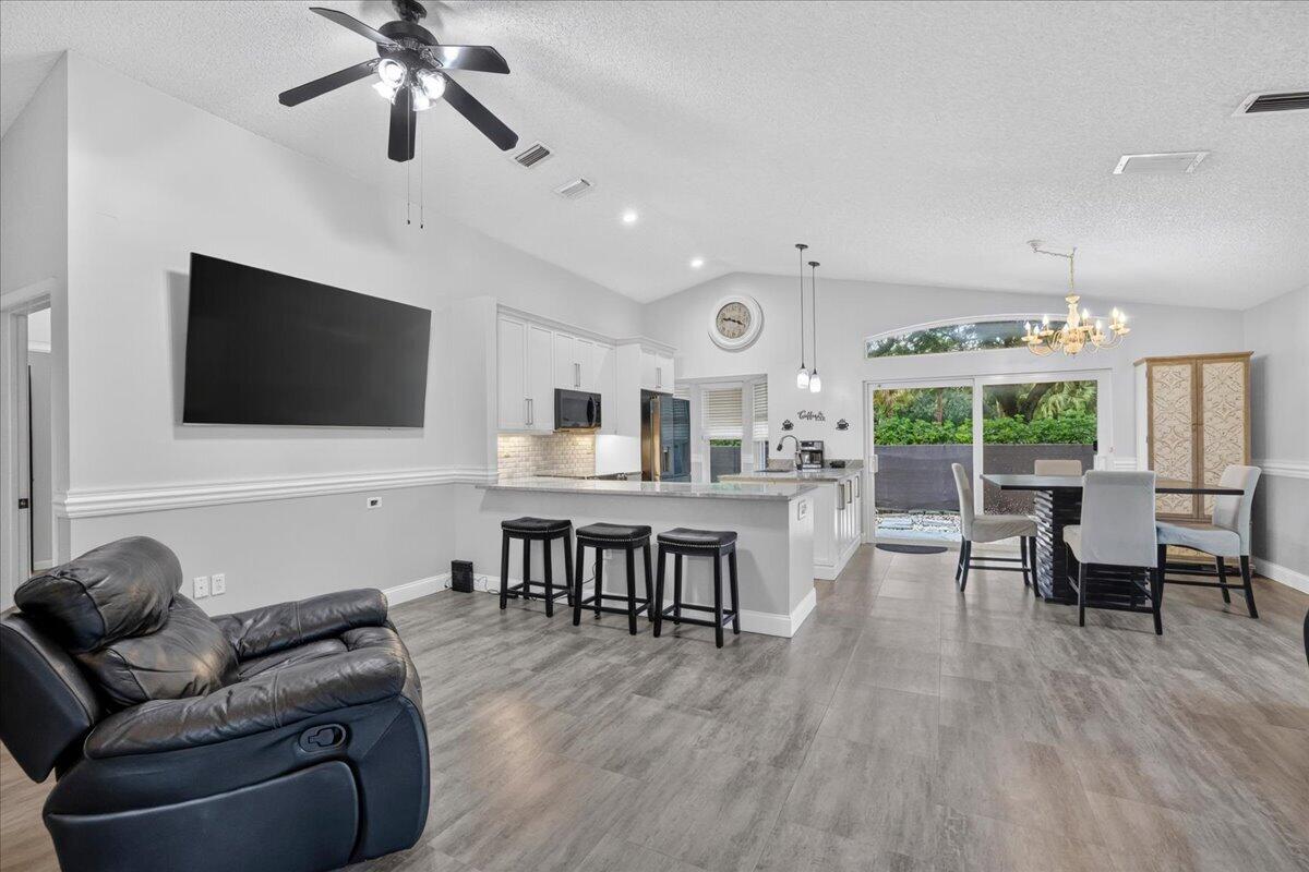 5435 NW 50th Court