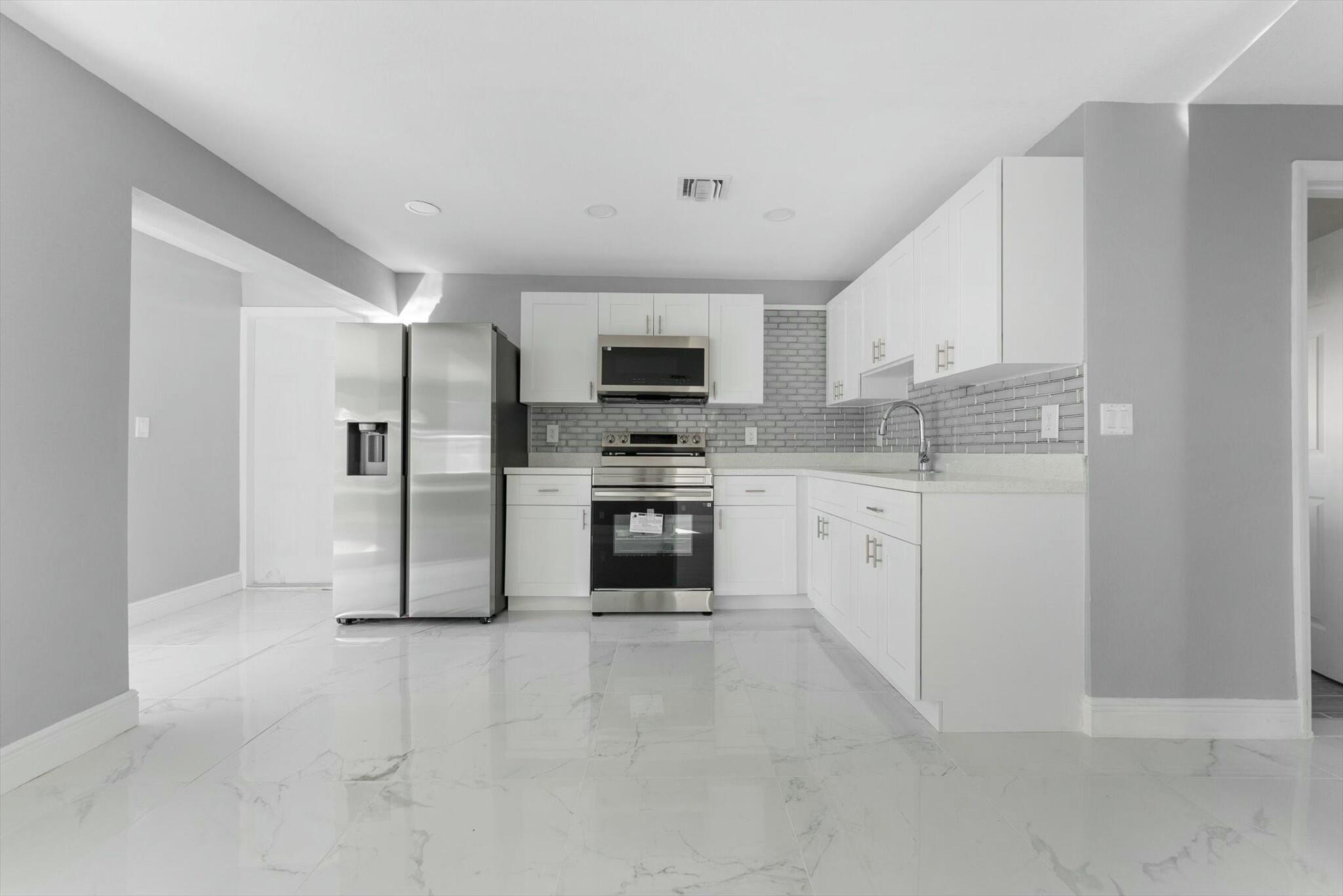 HILLSBORO RIVER ESTATES - Residential