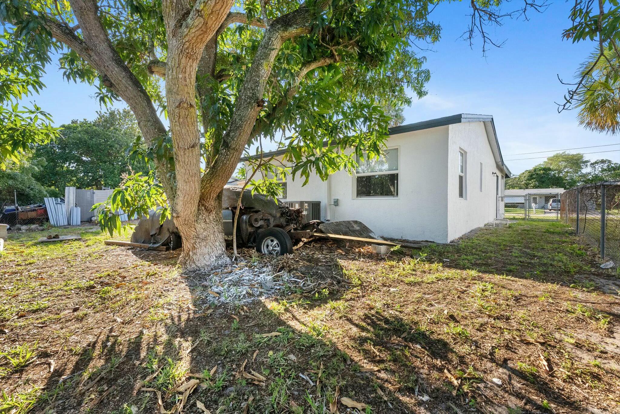 HILLSBORO RIVER ESTATES - Residential