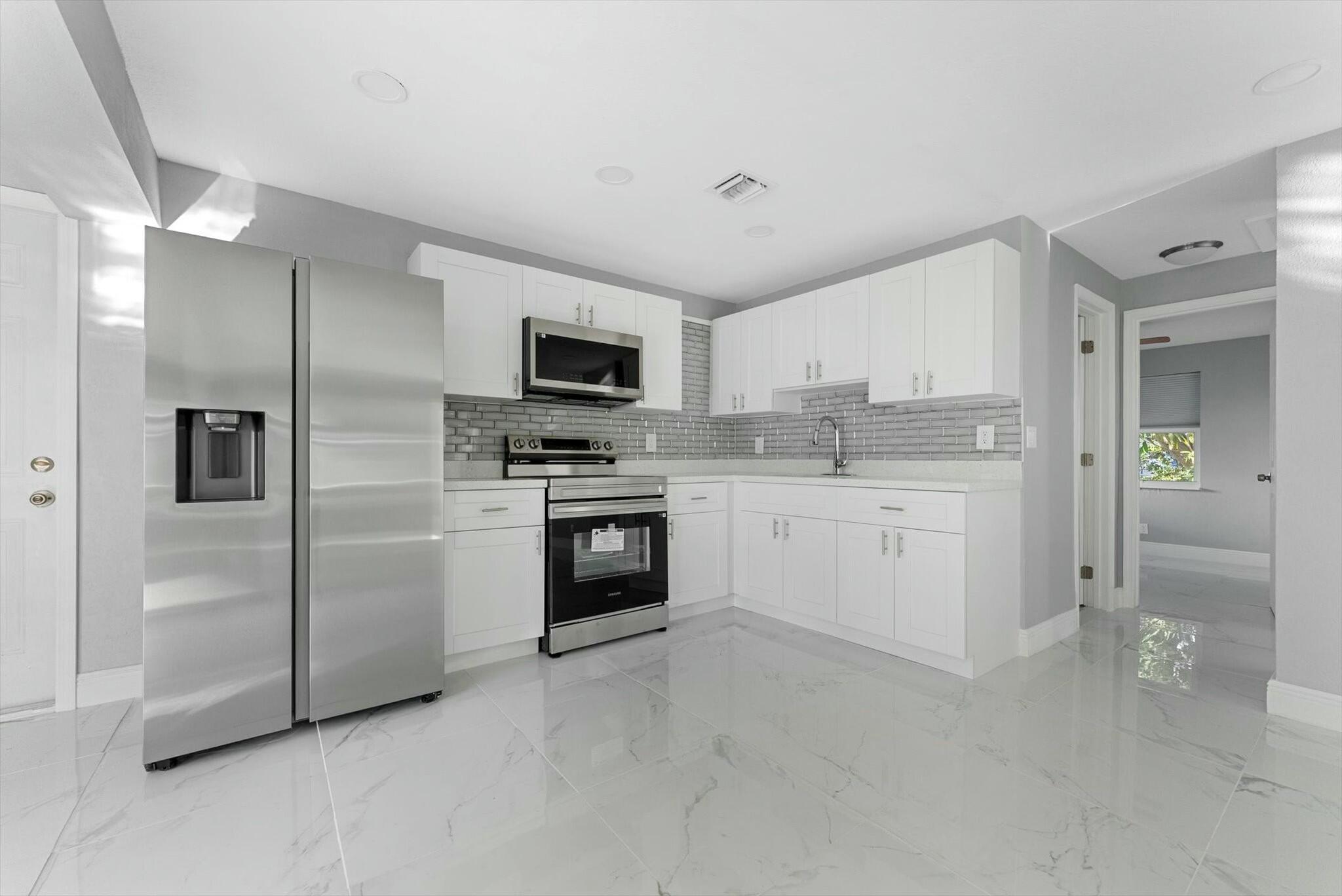 HILLSBORO RIVER ESTATES - Residential