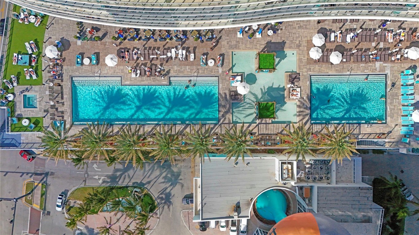 Lyfe Beach Resort - Residential