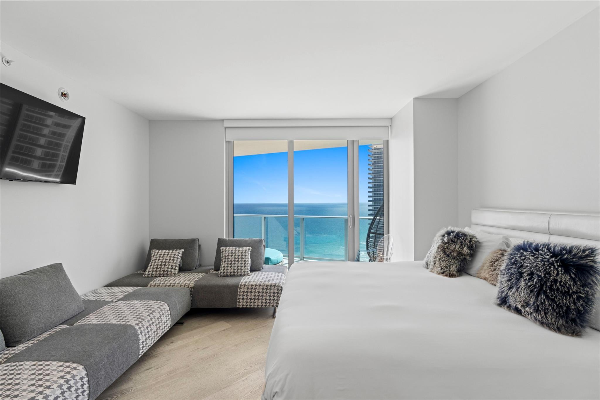 Lyfe Beach Resort - Residential