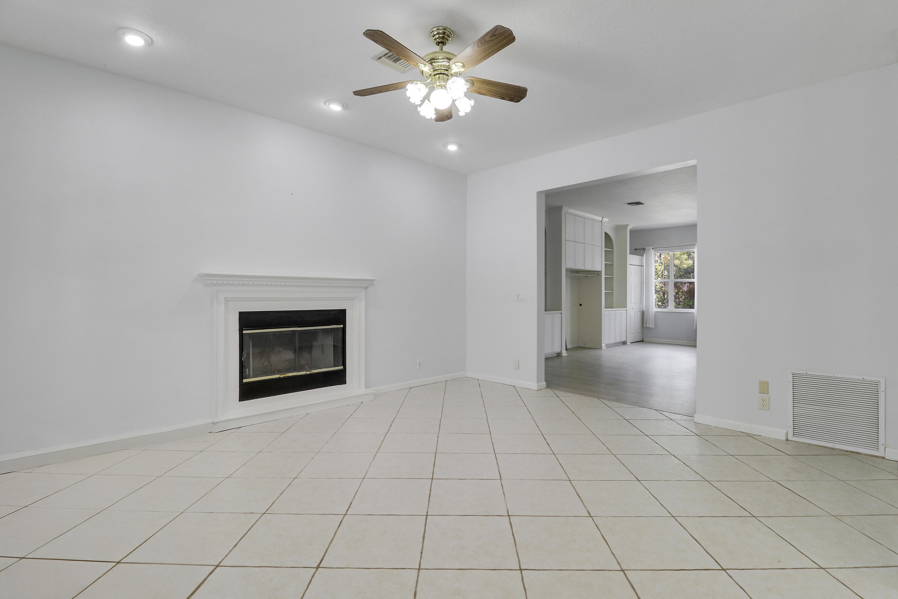 The Acreage - Residential