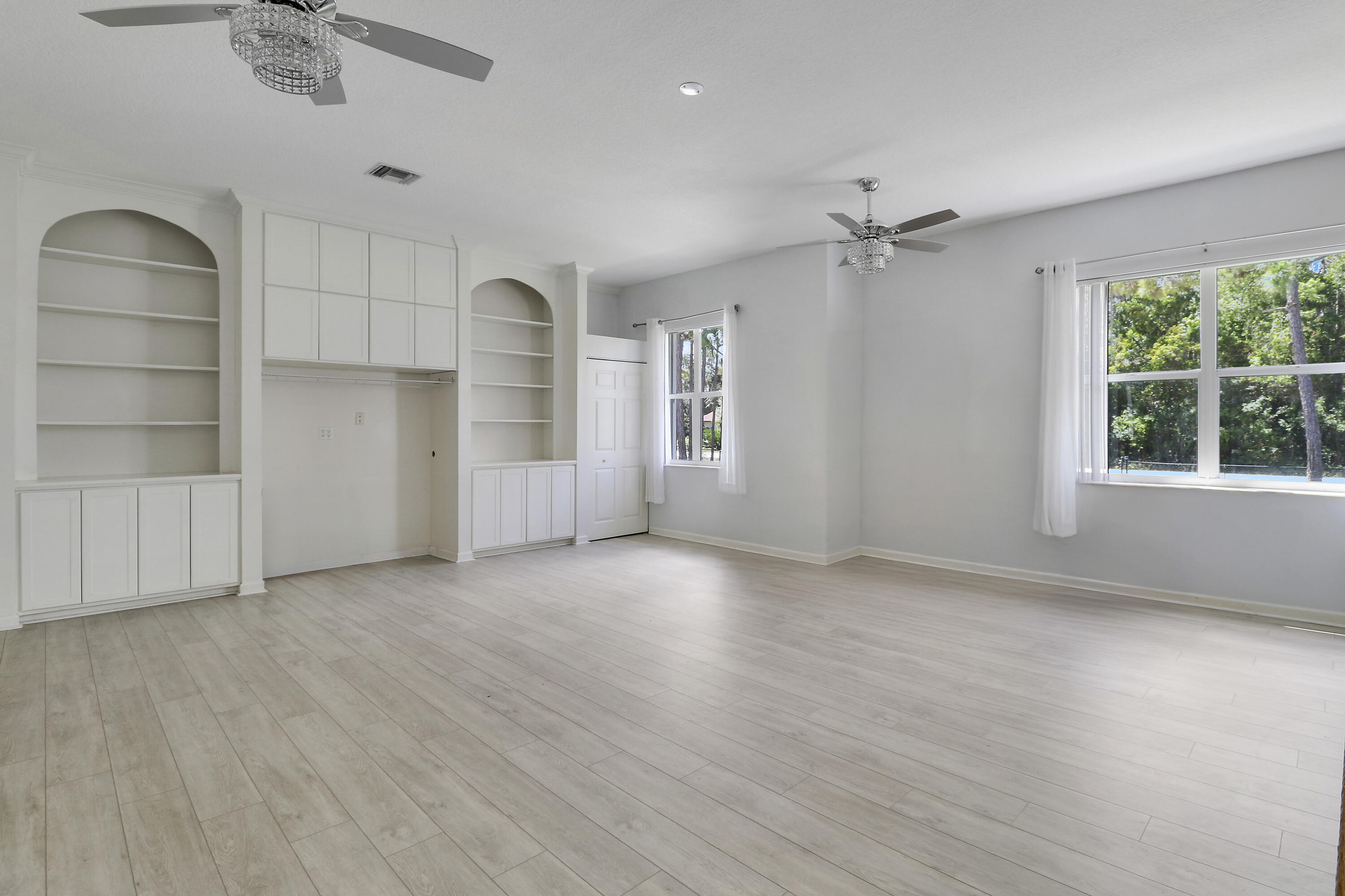 The Acreage - Residential