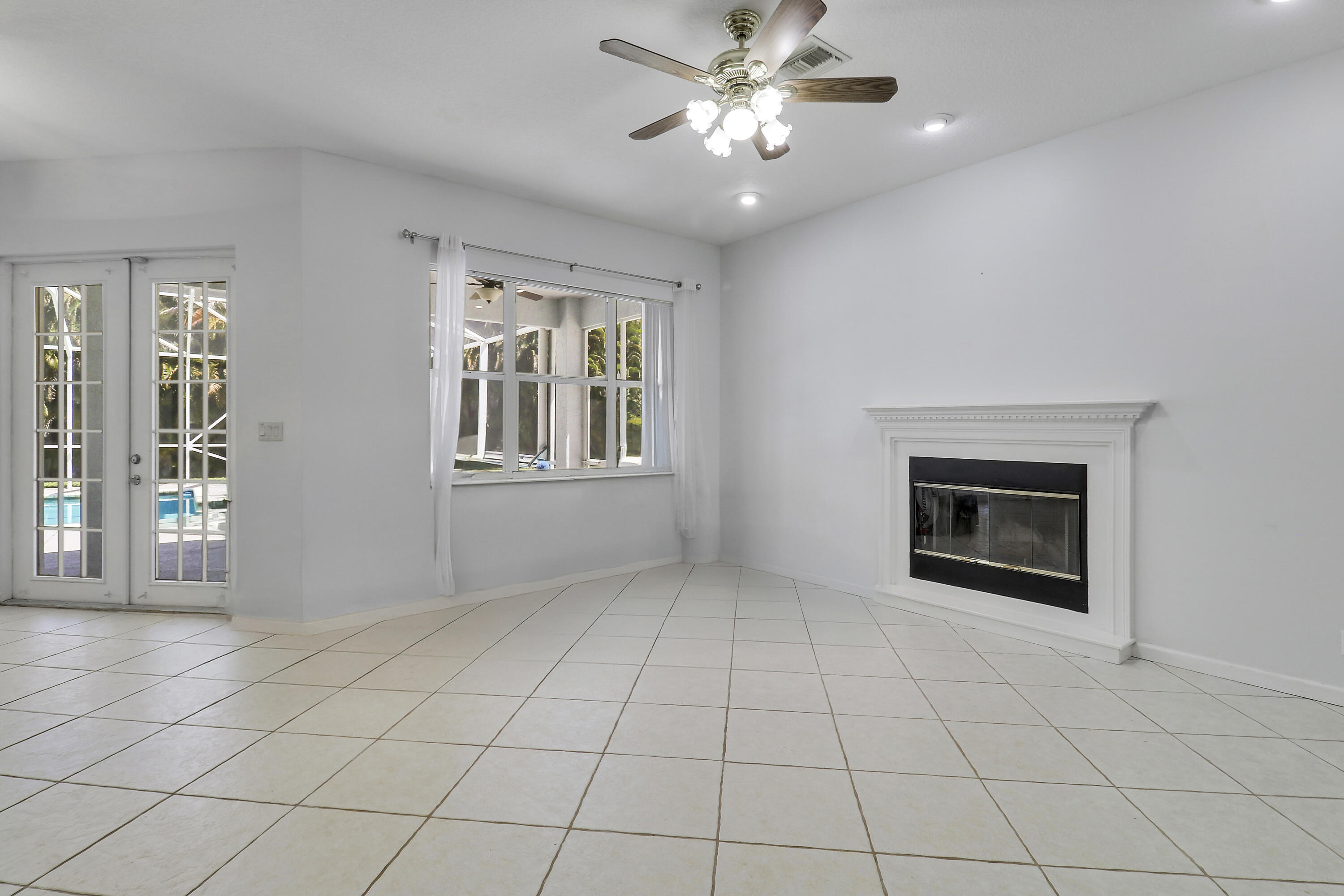 The Acreage - Residential