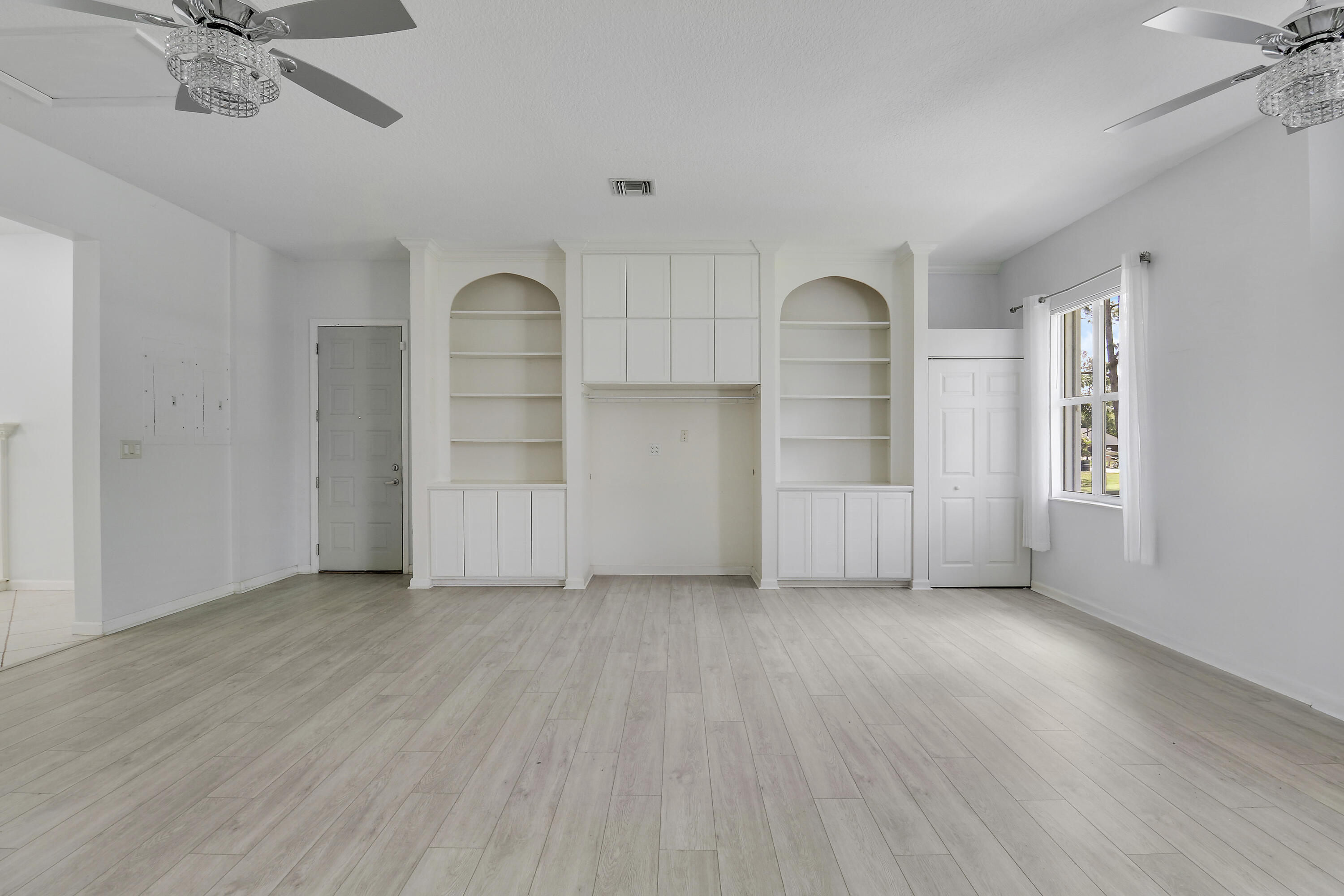 The Acreage - Residential