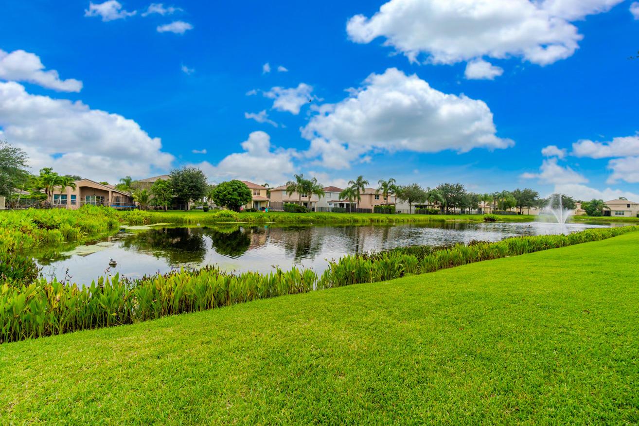 10324 Willow Oaks Trail