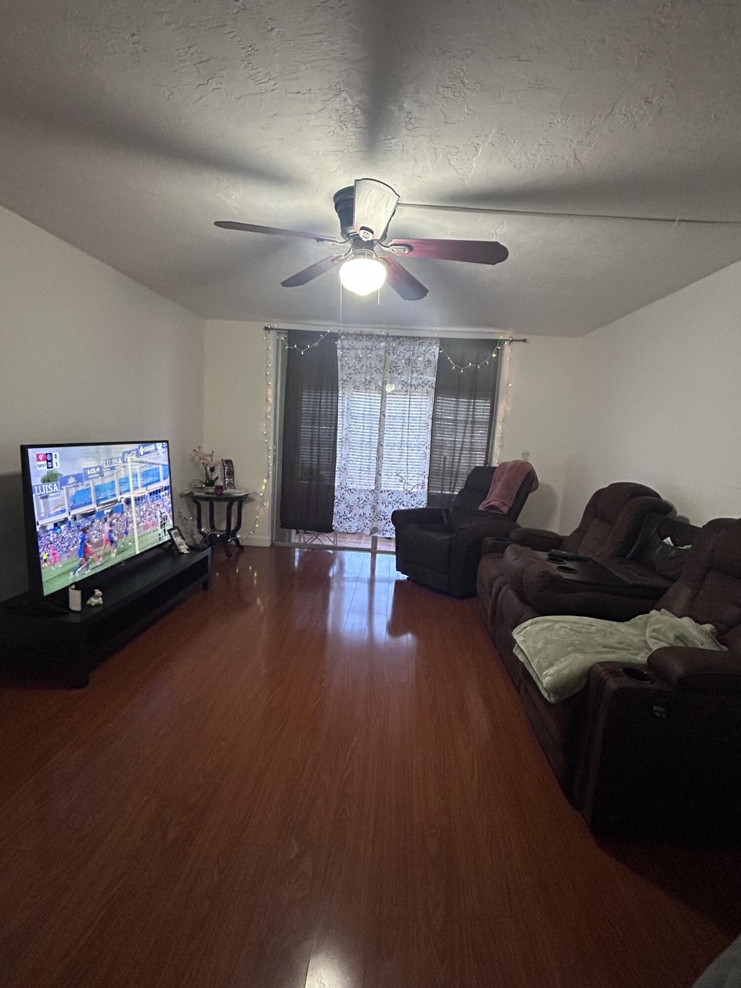 OMEGA CONDO NO 4 - Residential