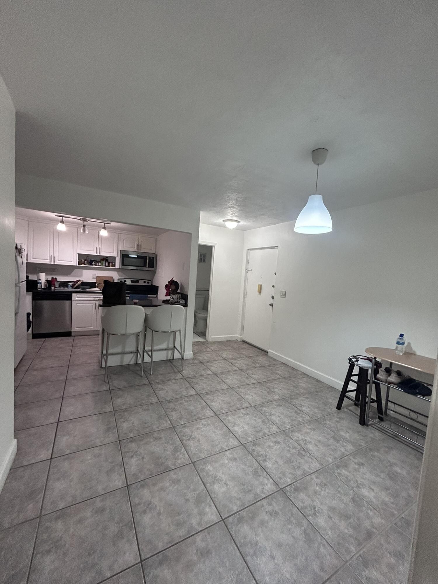 OMEGA CONDO NO 4 - Residential
