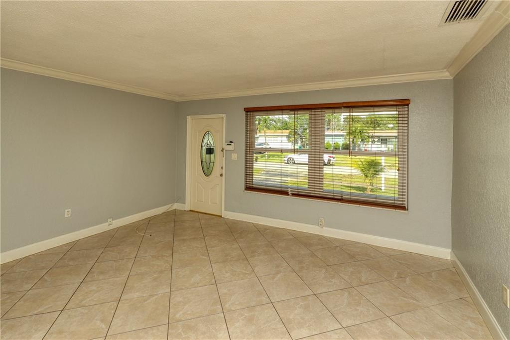 Sunrise Golf Village Sec - Residential