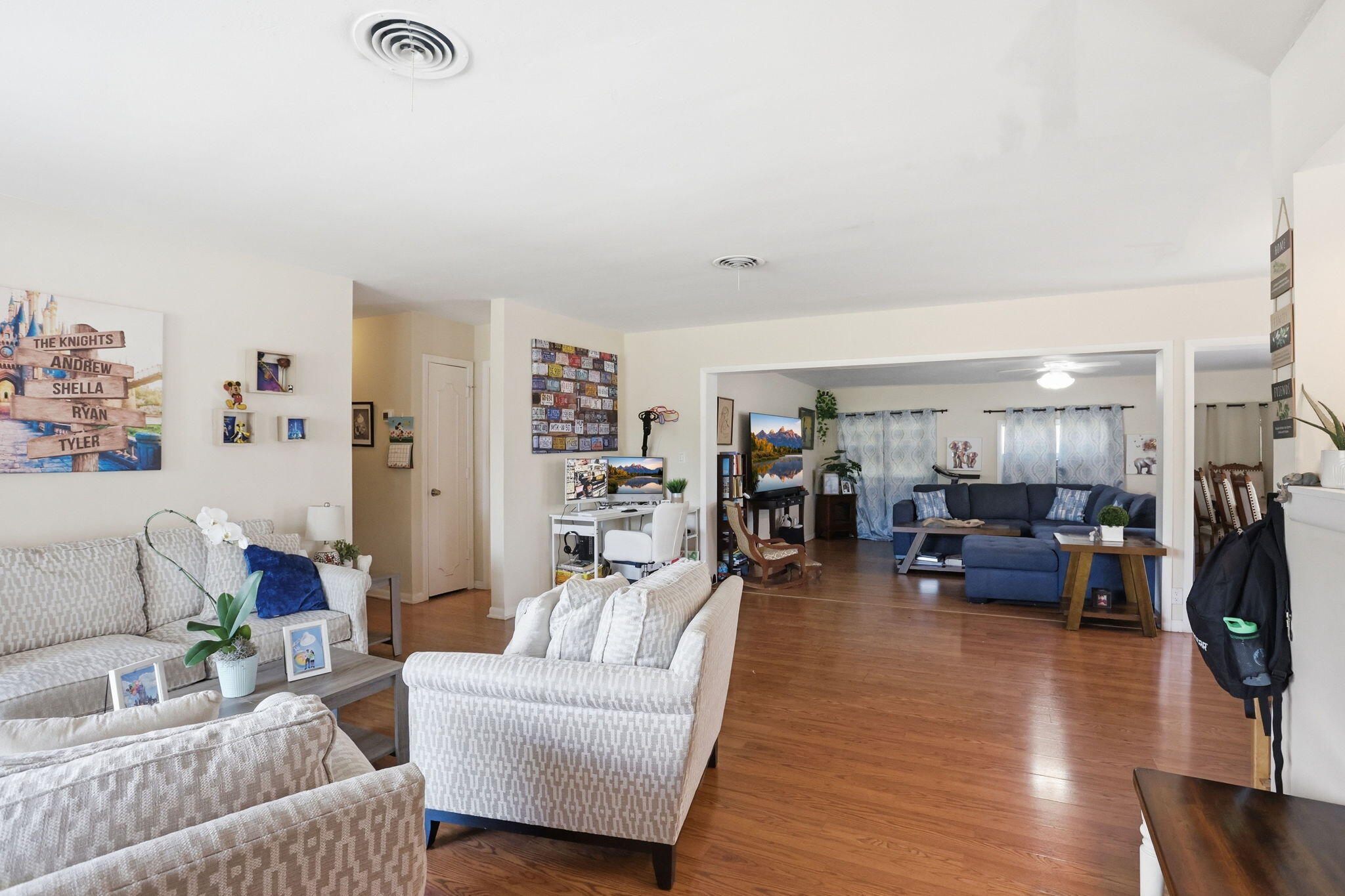 IMPERIAL POINT 1 SEC - Residential