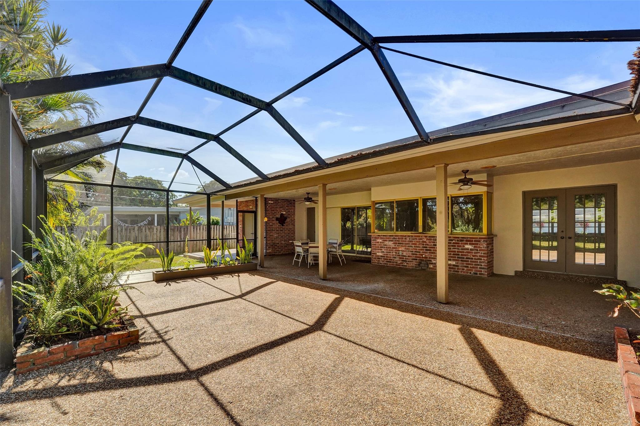 Everglade Land Sales Co S - Residential