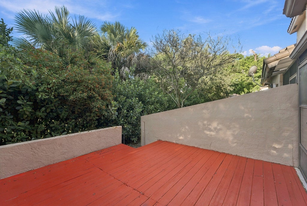 Photo of 8690 NW 40th Street, Coral Springs, FL 33065 (MLS # B26079055)