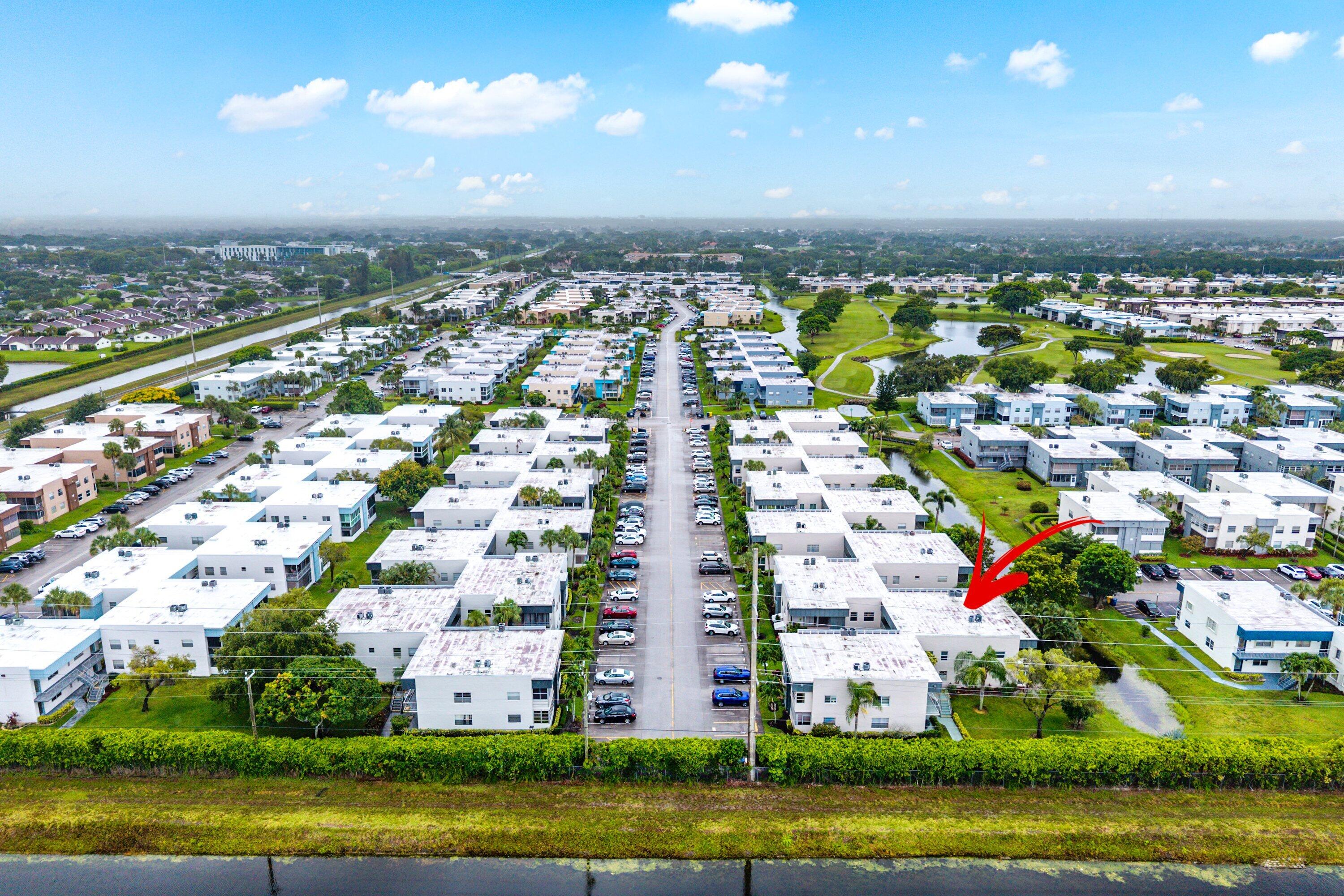 KINGS POINT BURGUNDY COND - Residential