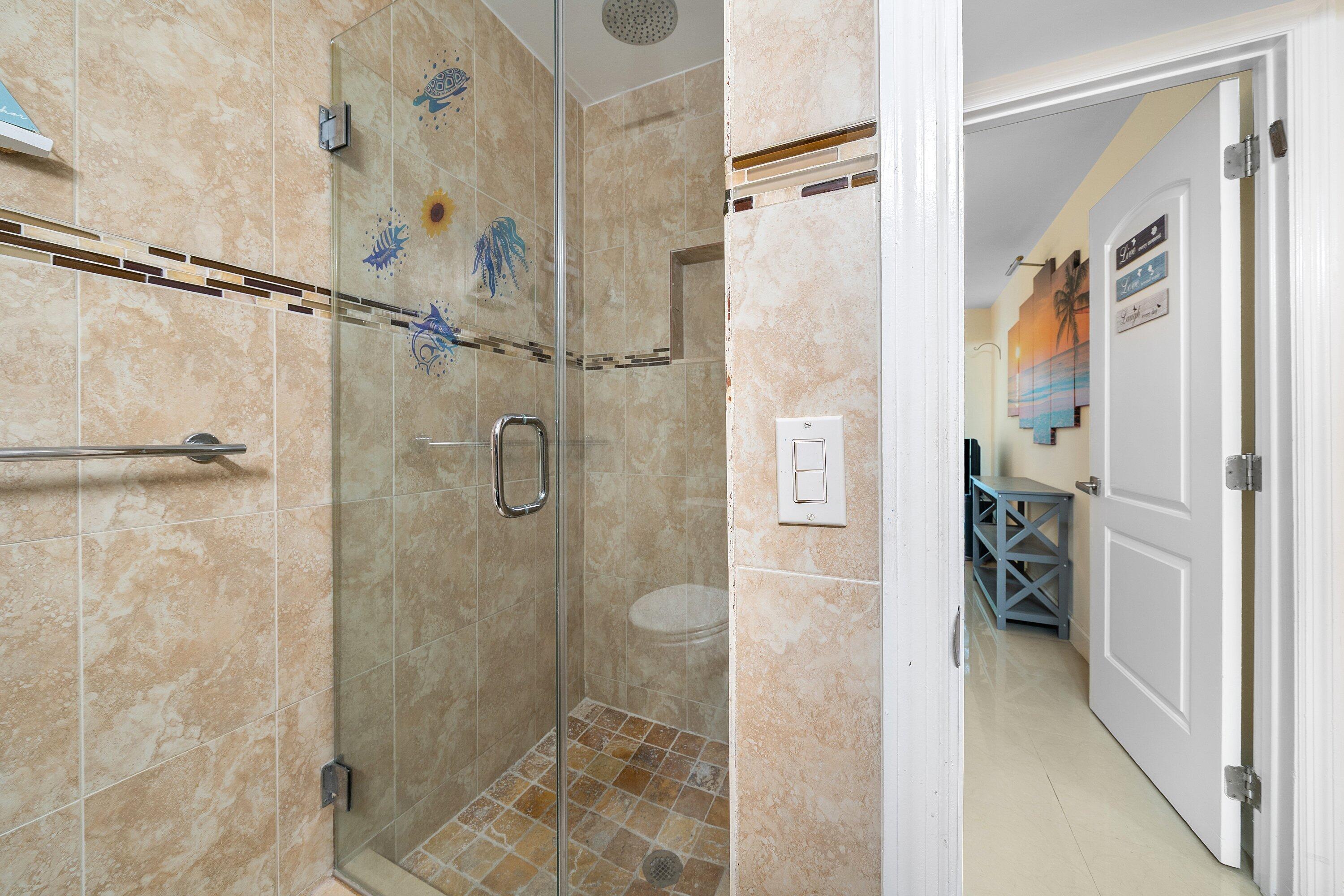 KINGS POINT BURGUNDY COND - Residential