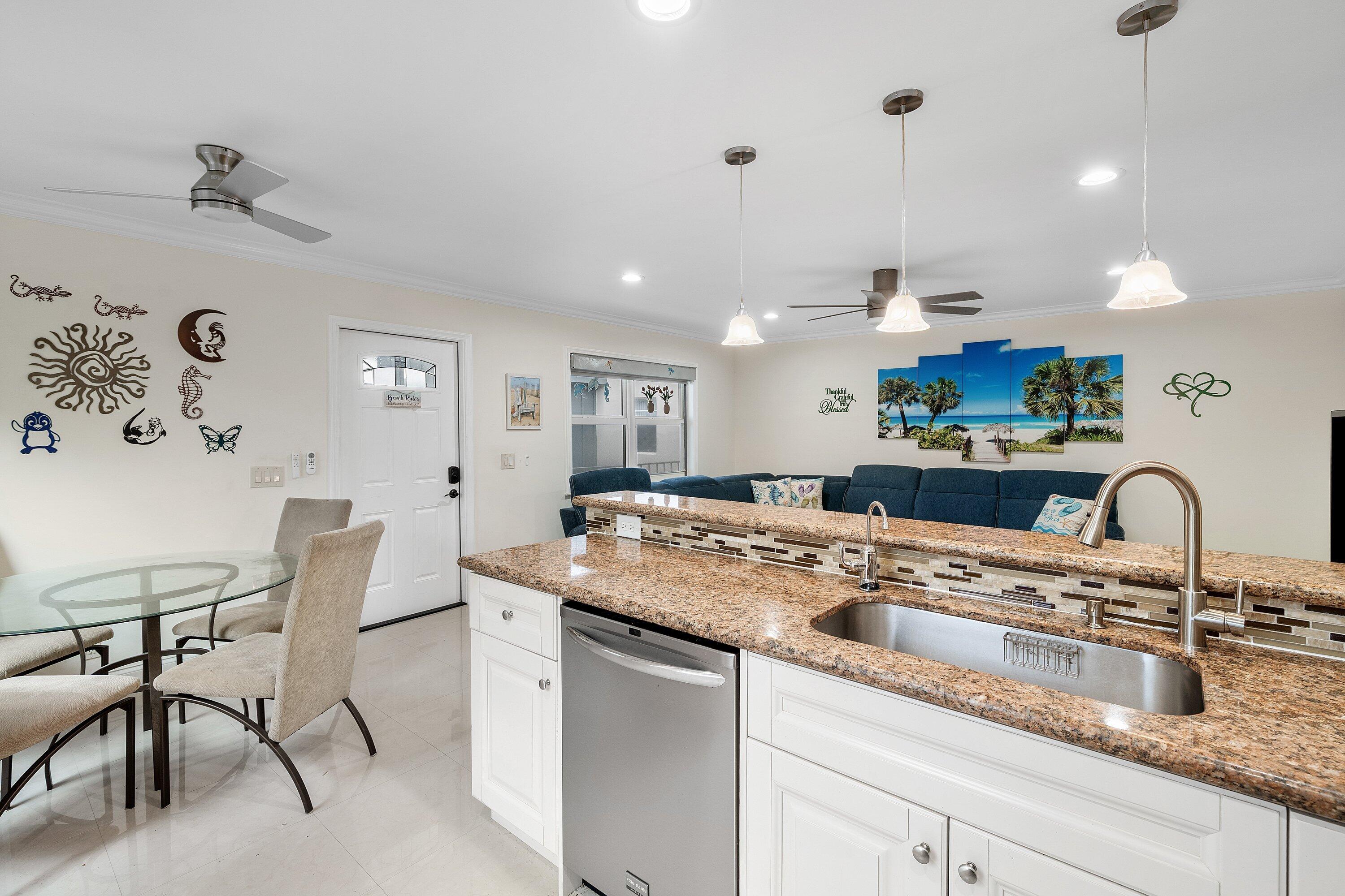 KINGS POINT BURGUNDY COND - Residential
