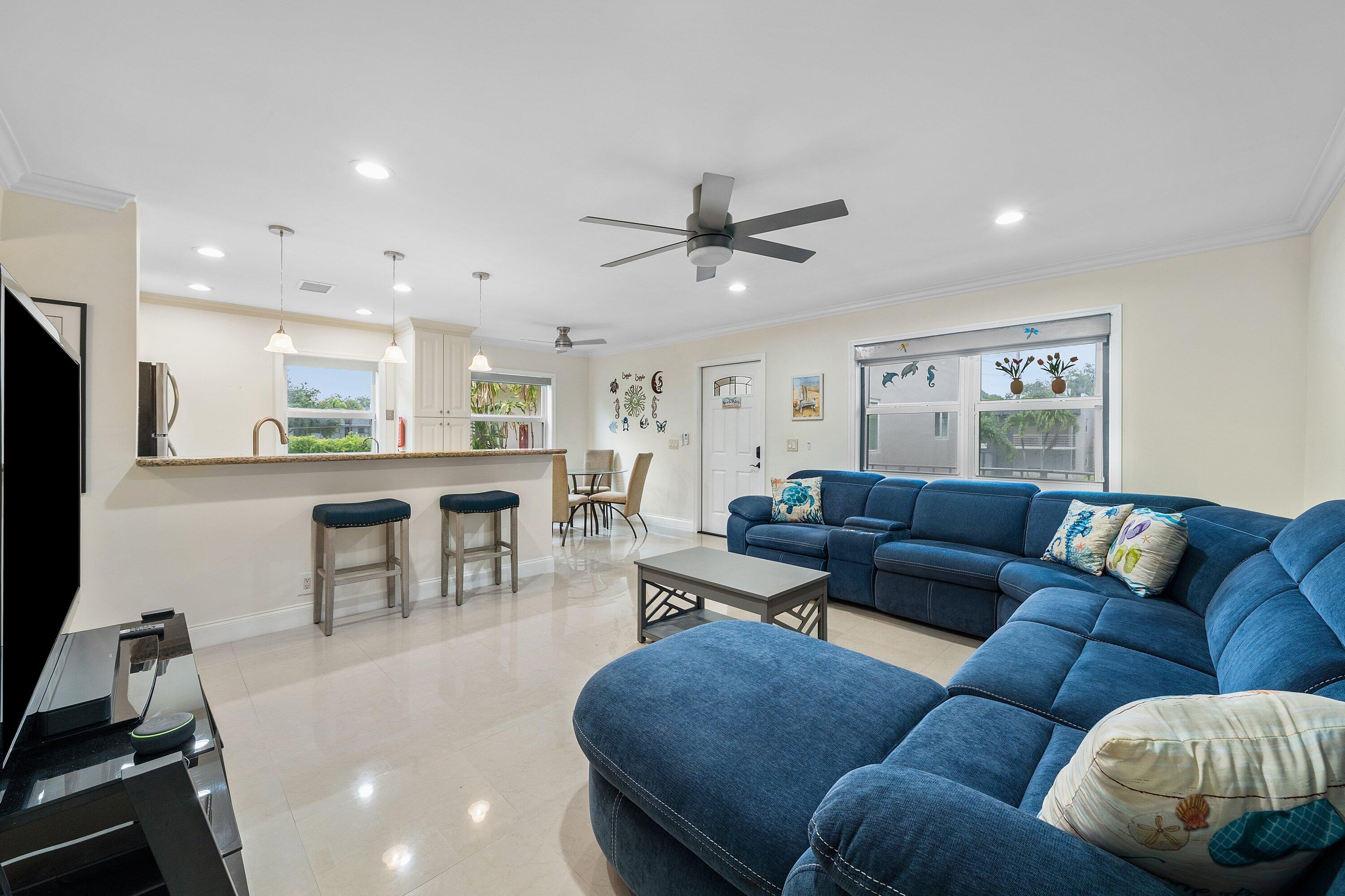 KINGS POINT BURGUNDY COND - Residential