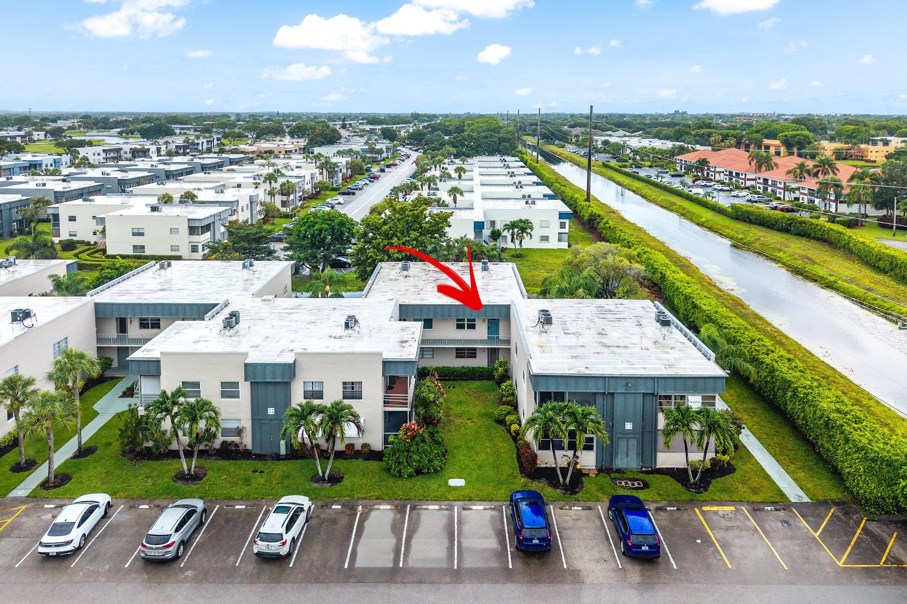 KINGS POINT BURGUNDY COND - Residential