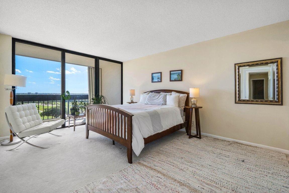 LANDS OF THE PRESIDENT CONDO 3 - Residential