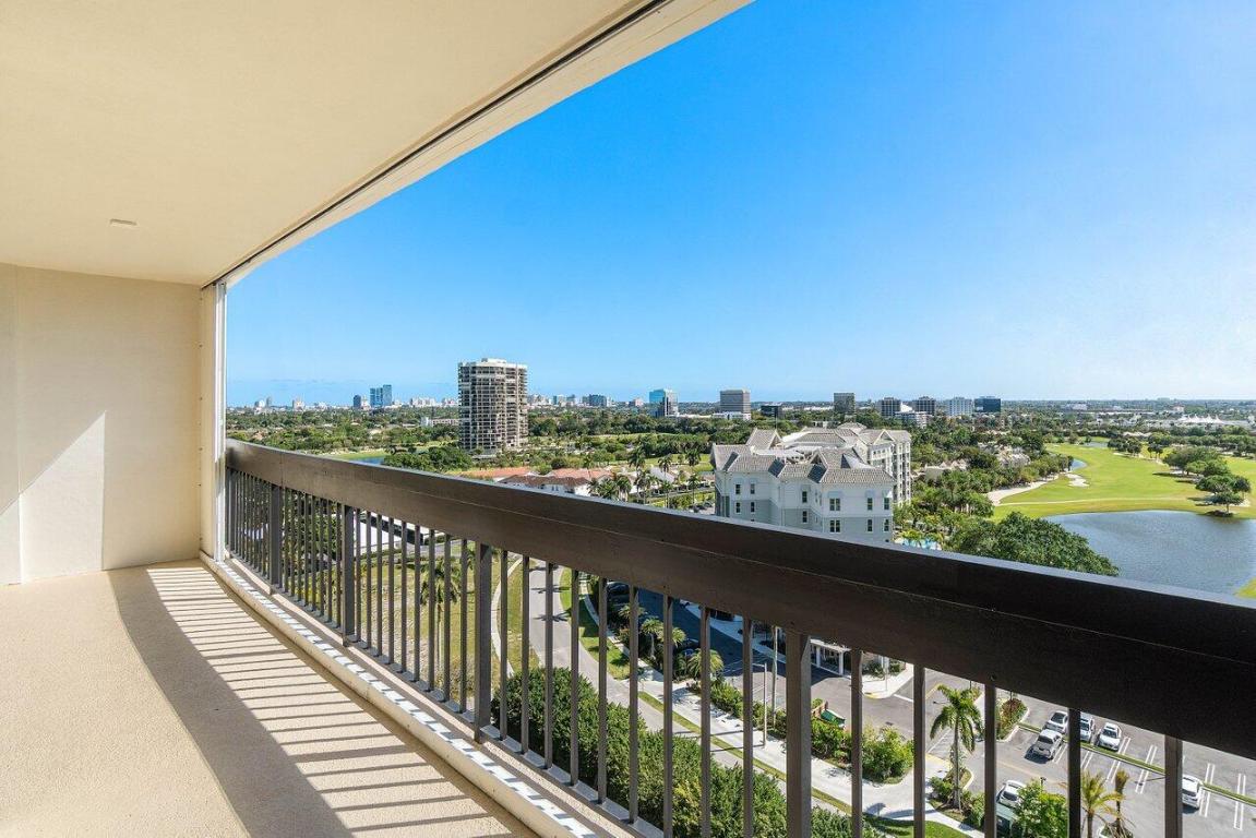 LANDS OF THE PRESIDENT CONDO 3 - Residential