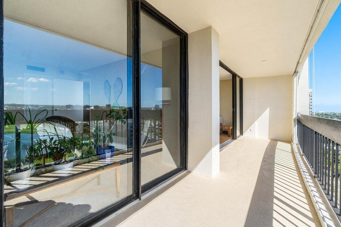 LANDS OF THE PRESIDENT CONDO 3 - Residential