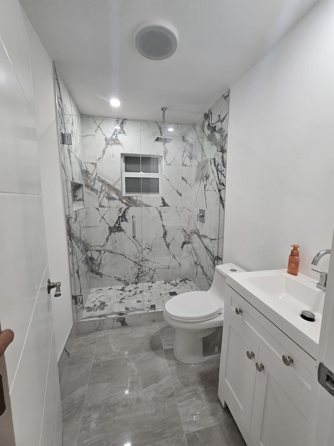 Hollywood Park - Residential Lease