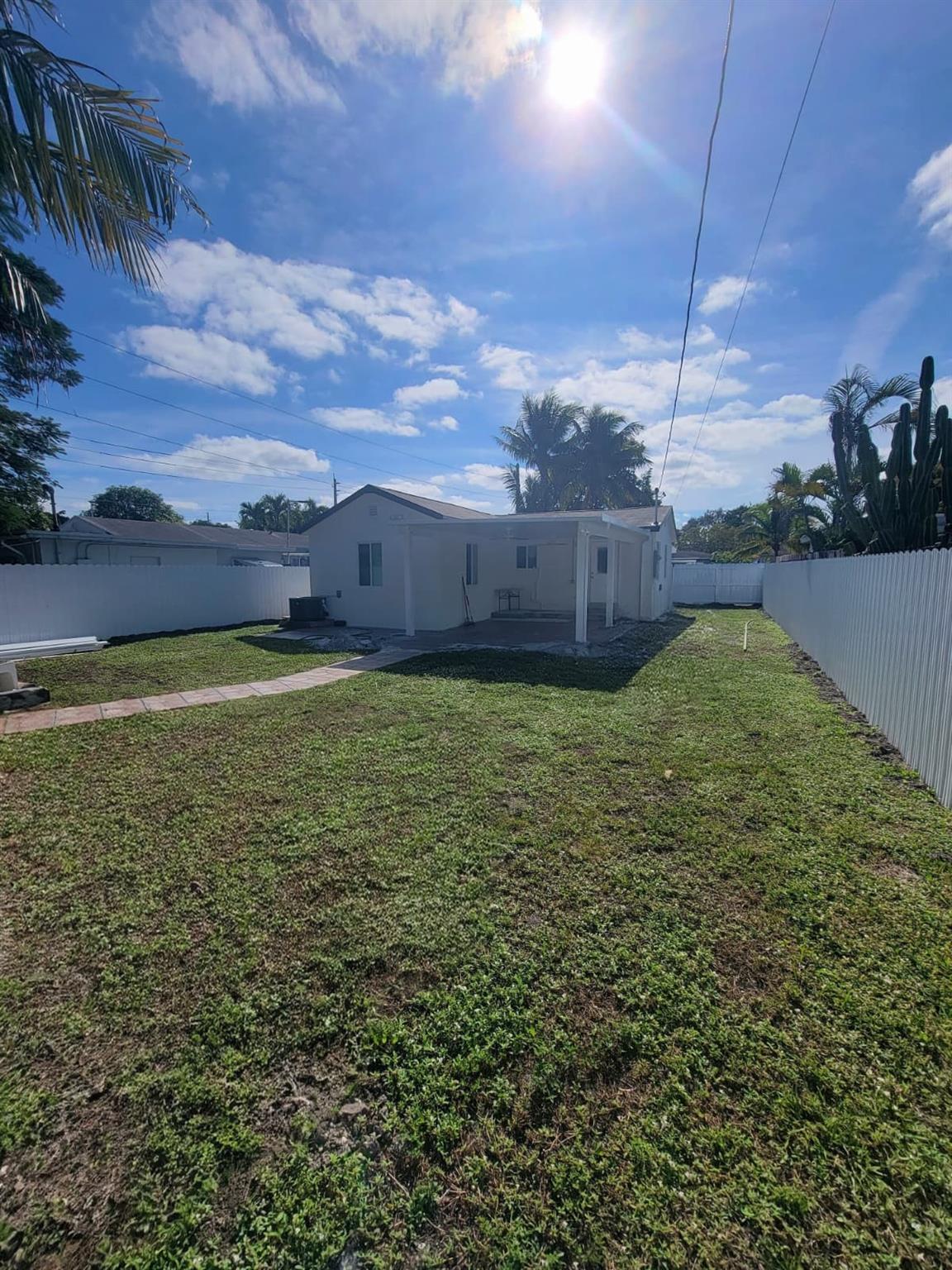 Hollywood Park - Residential Lease