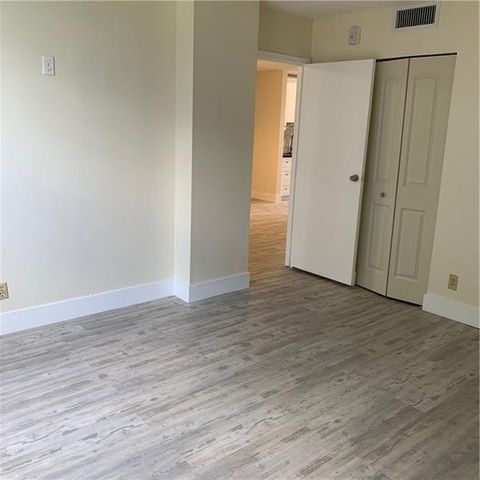 Tiny photo for 250 Jacaranda Drive #203, Plantation, FL 33324 (MLS # F10551881)