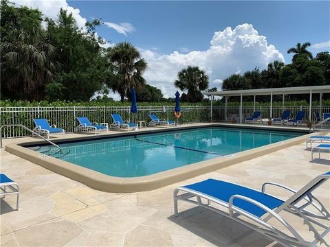 Tiny photo for 250 Jacaranda Drive #203, Plantation, FL 33324 (MLS # F10551881)