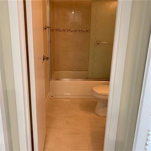Tiny photo for 250 Jacaranda Drive #203, Plantation, FL 33324 (MLS # F10551881)
